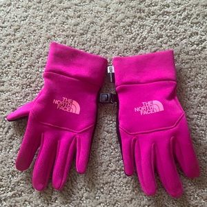 North face gloves